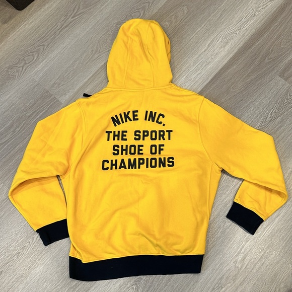 Men's Nike Hoodie Yellow Size L - Picture 2 of 7